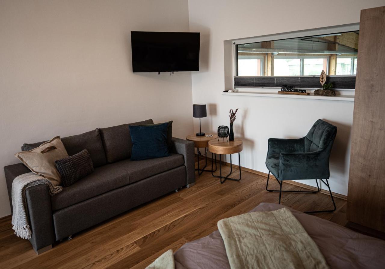 Gober & Freinbichler Weine Von Hand Horitschon Exteriör bild